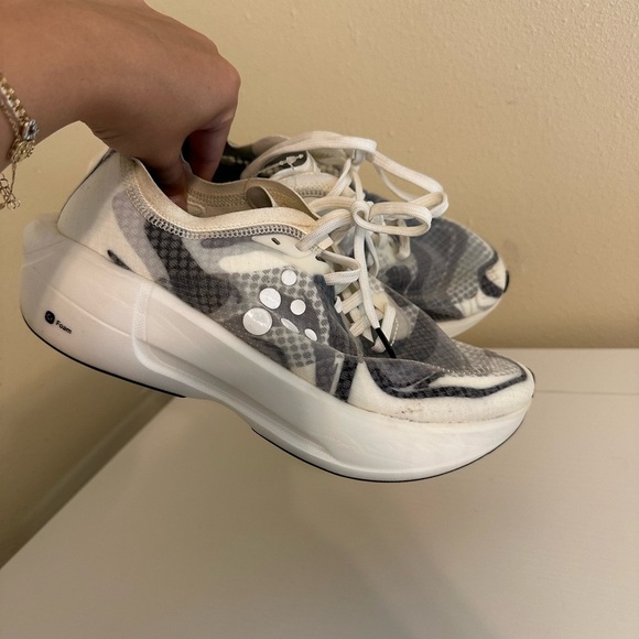 Nordlite Carbon Speed Running Shoe - Picture 2 of 4